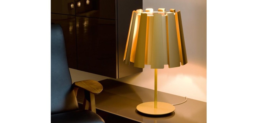 005259 Настольная лампа Carpyen Twist Santreyd