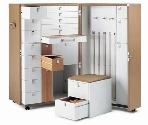 Poltrona Frau Шкаф на колесах La collezione - mobili e complementi