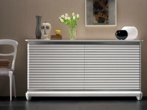 Cantiero Буфет из лакированного массива с распашными дверцами Elettra day El202