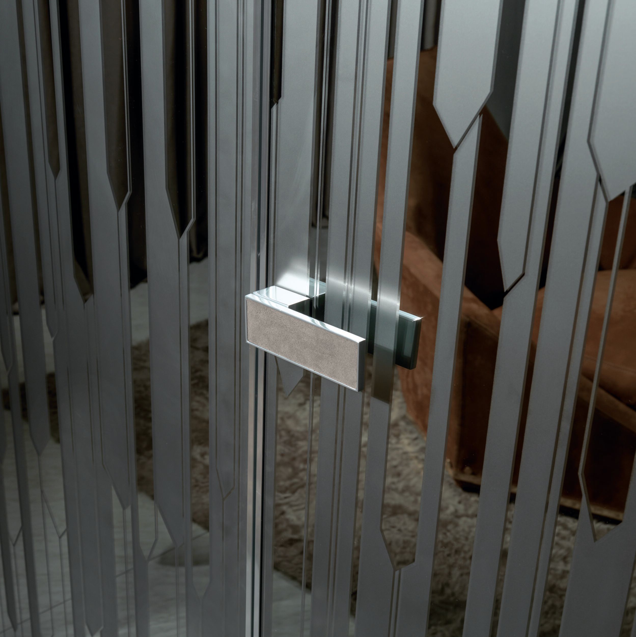 Зеркальная стеклянная распашная дверь Longhi Aluminiun Chic-Doors ARCH-00000759 - Вид №3