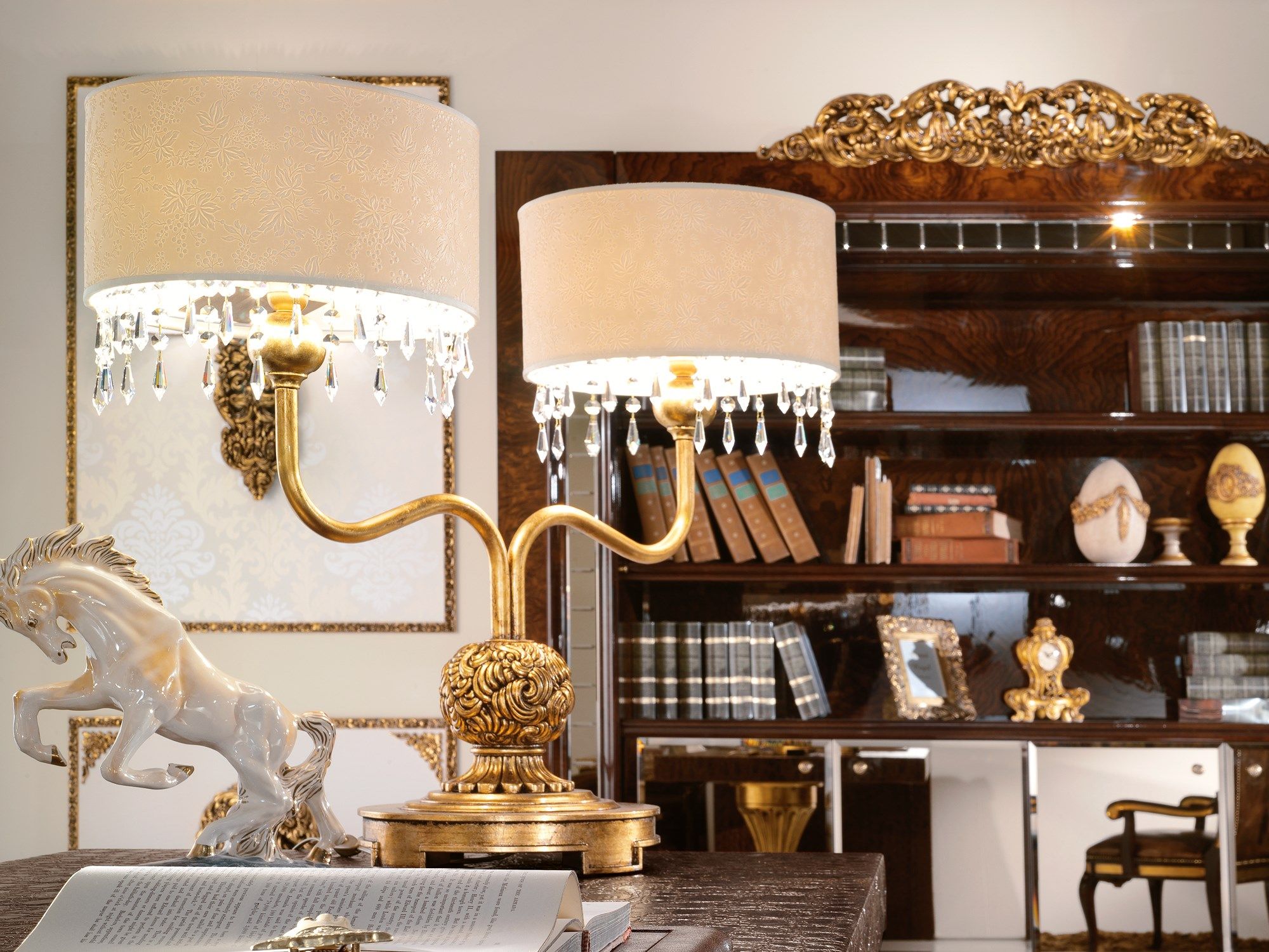 Настольная лампа A.R. Arredamenti Grand Royal ARCH-00039705 - Вид №1