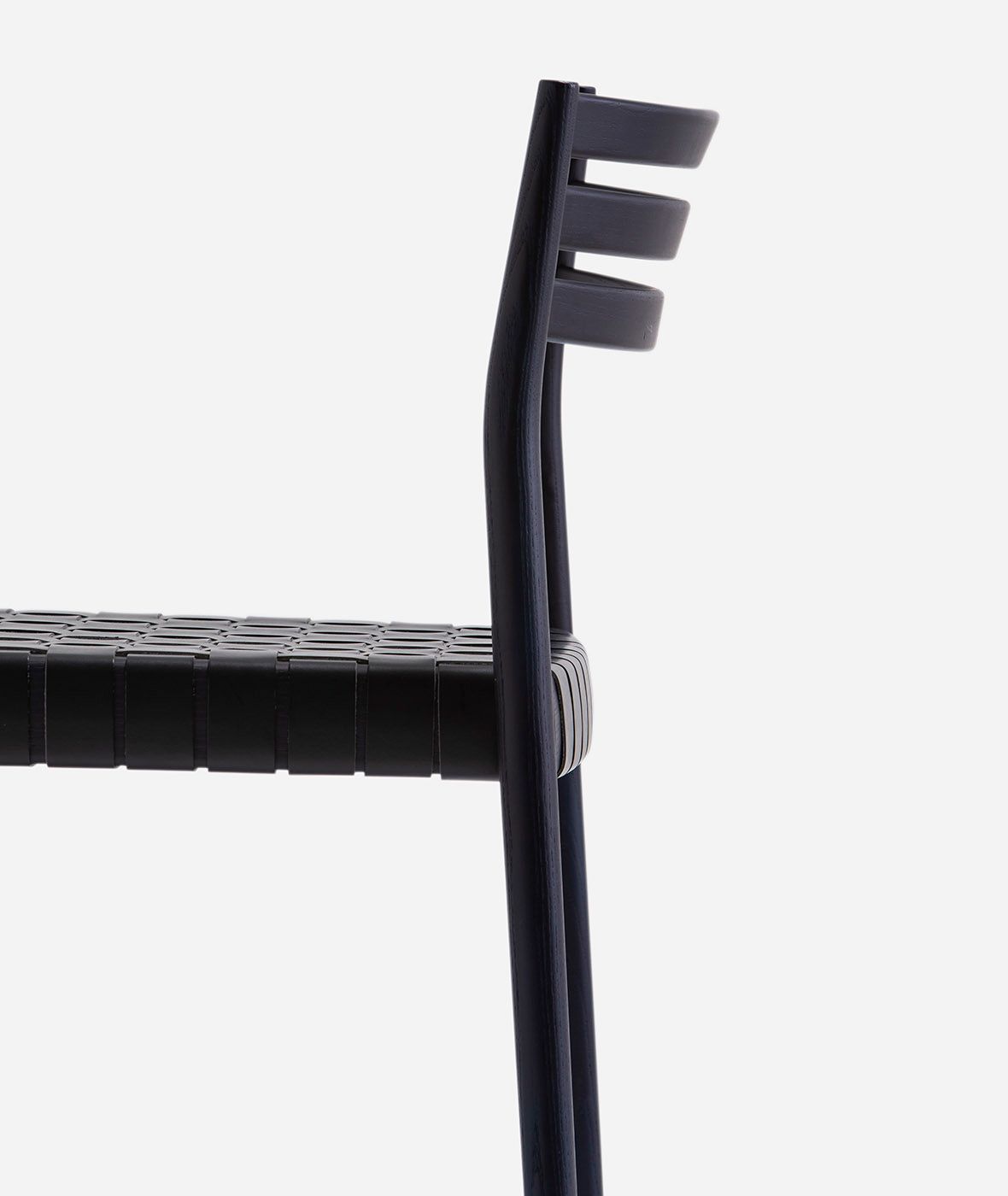 Штабелируемый деревянный стул и сиденье из переработанной кожи Vergés Bogart ARCH-00113304 - Вид №2