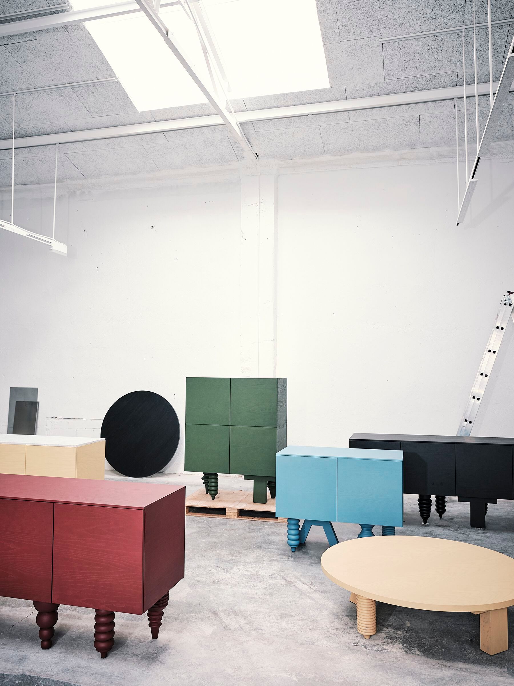 Круглый журнальный столик из ясеня для гостиной BD Barcelona Multileg ARCH-00094674 - Вид №7