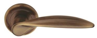 Pasini Ручка из латуни на розетке  3491  - Вид №1