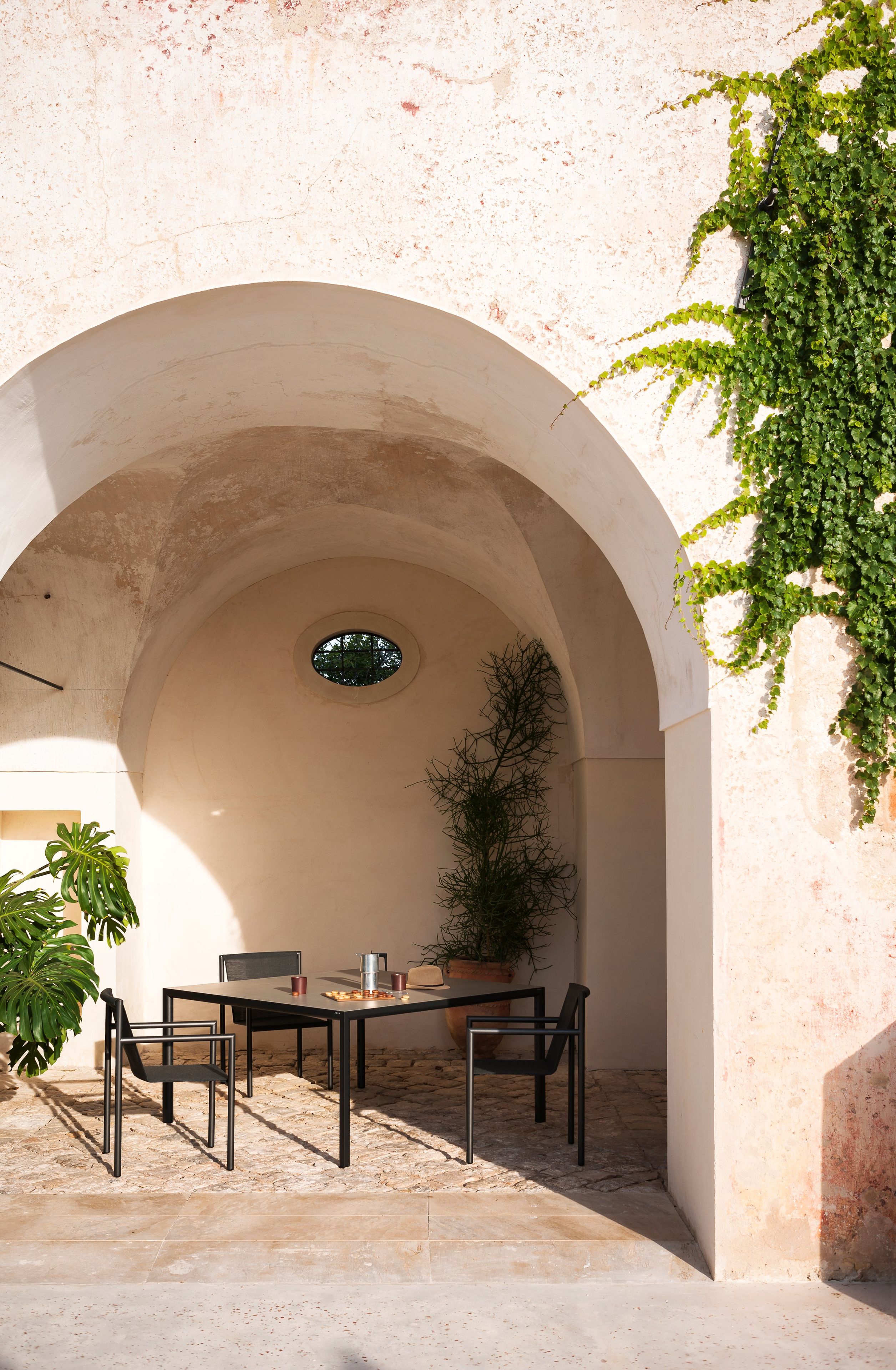 Квадратный садовый стол RODA Plein Air ARCH-00029393 - Вид №2