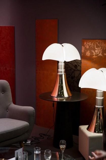 Martinelli Luce Настольная лампа из стали и абажур из метакрилата Pipistrello 620/dim/l/1/oro - Вид №5