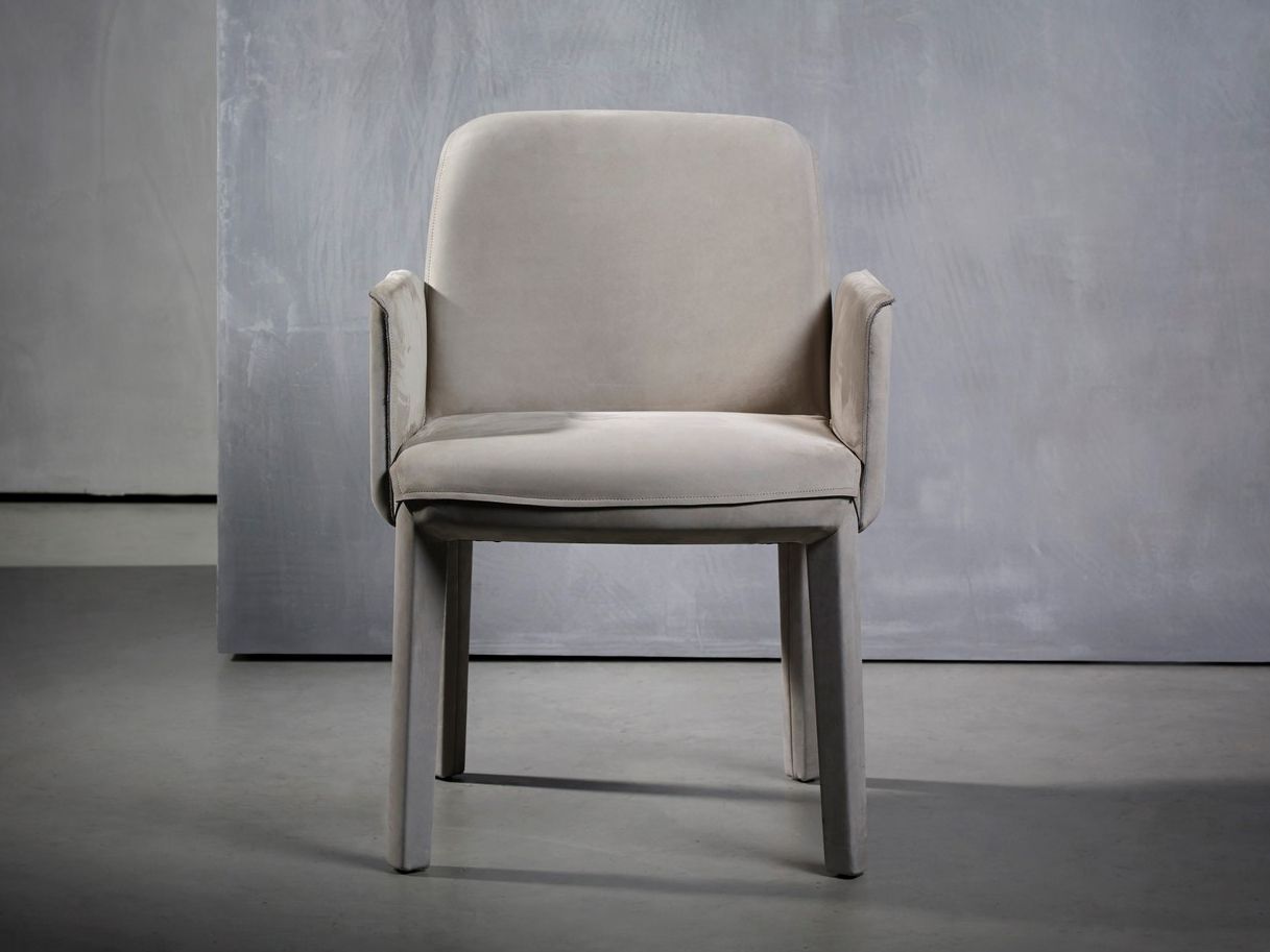 Мягкий тканевый стул с подлокотниками Piet Boon MINNE ARCH-00007747