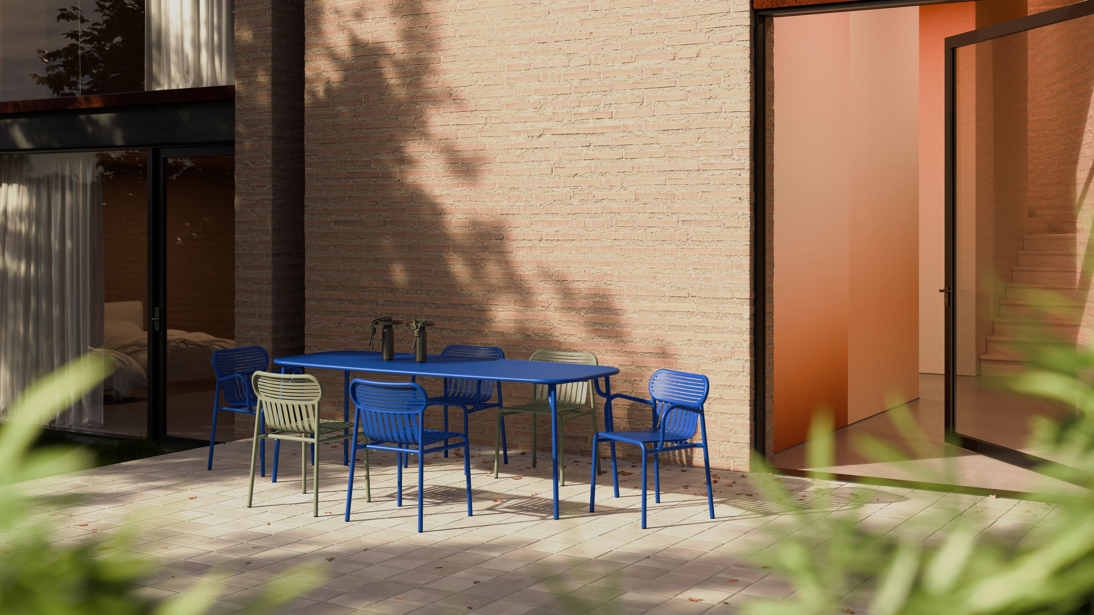 Алюминиевый штабелируемый стул с порошковым покрытием с подлокотниками In Stock Petite Friture ARCH-00112597 - Вид №1