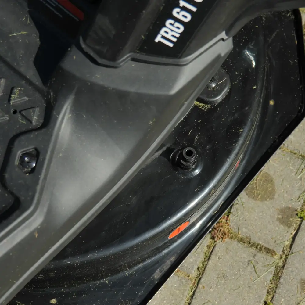 Газонокосилка бензиновая самоходная Evoline TRG 61 CM 7.2 л.с. 61 см Santreyd STLM-2151364 - Вид №12