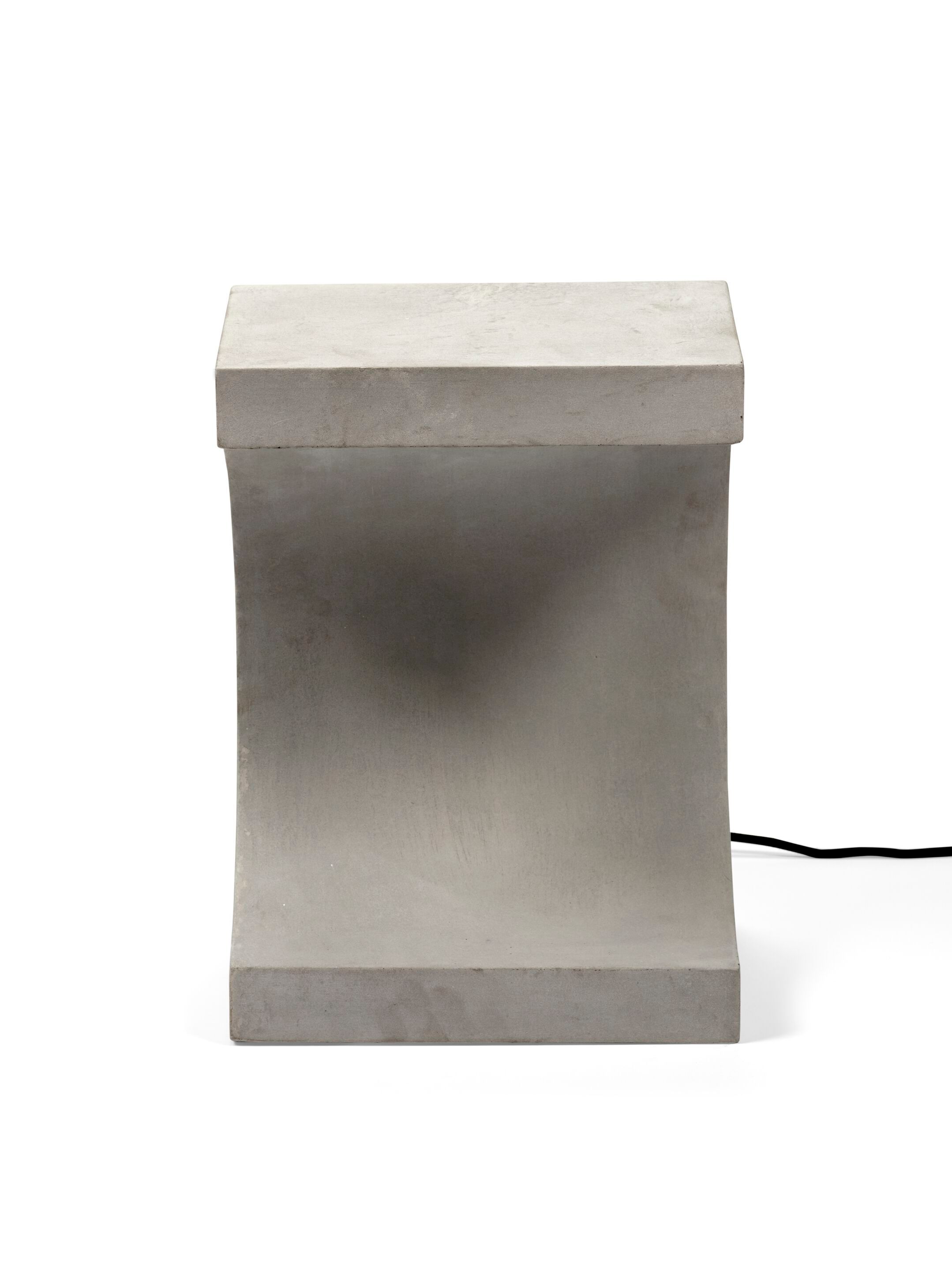Бетонный торшер / журнальный столик Serax Освещение Патрика Пэриса ARCH-00136980 - Вид №5
