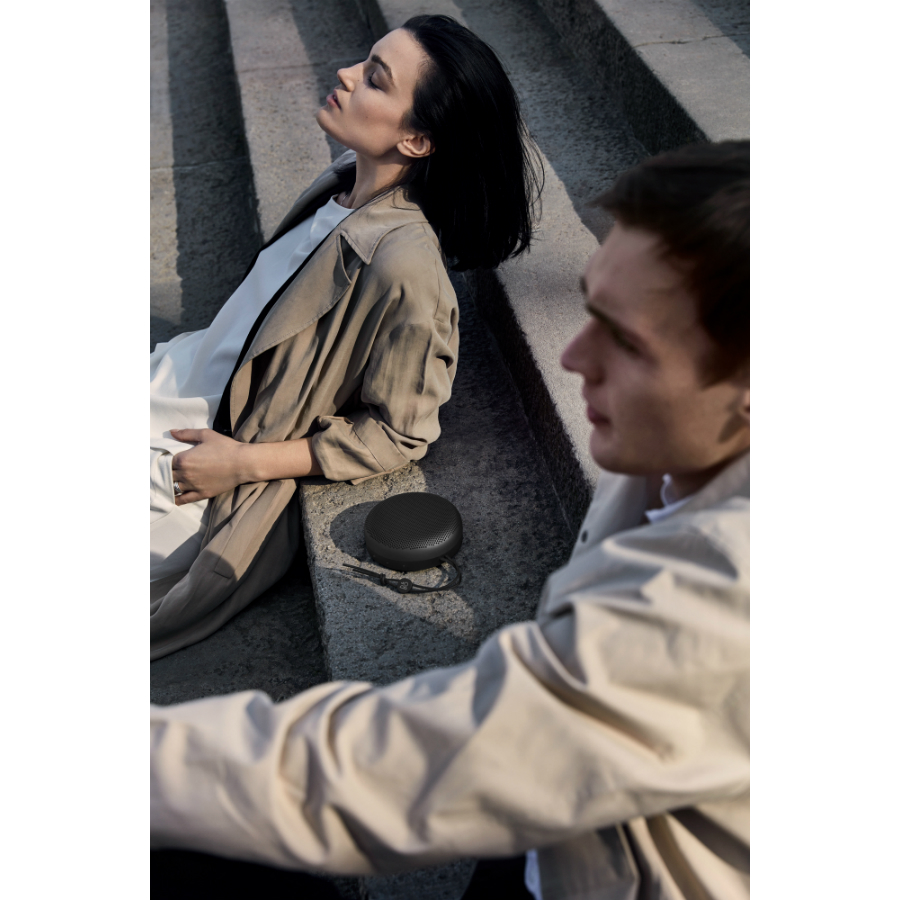 Акустика портативная BeoPlay A1, белая Bang & Olufsen 1297846 - Вид №2