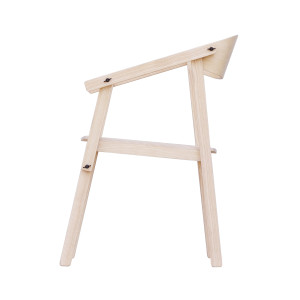 Стул из ясеня с подлокотниками