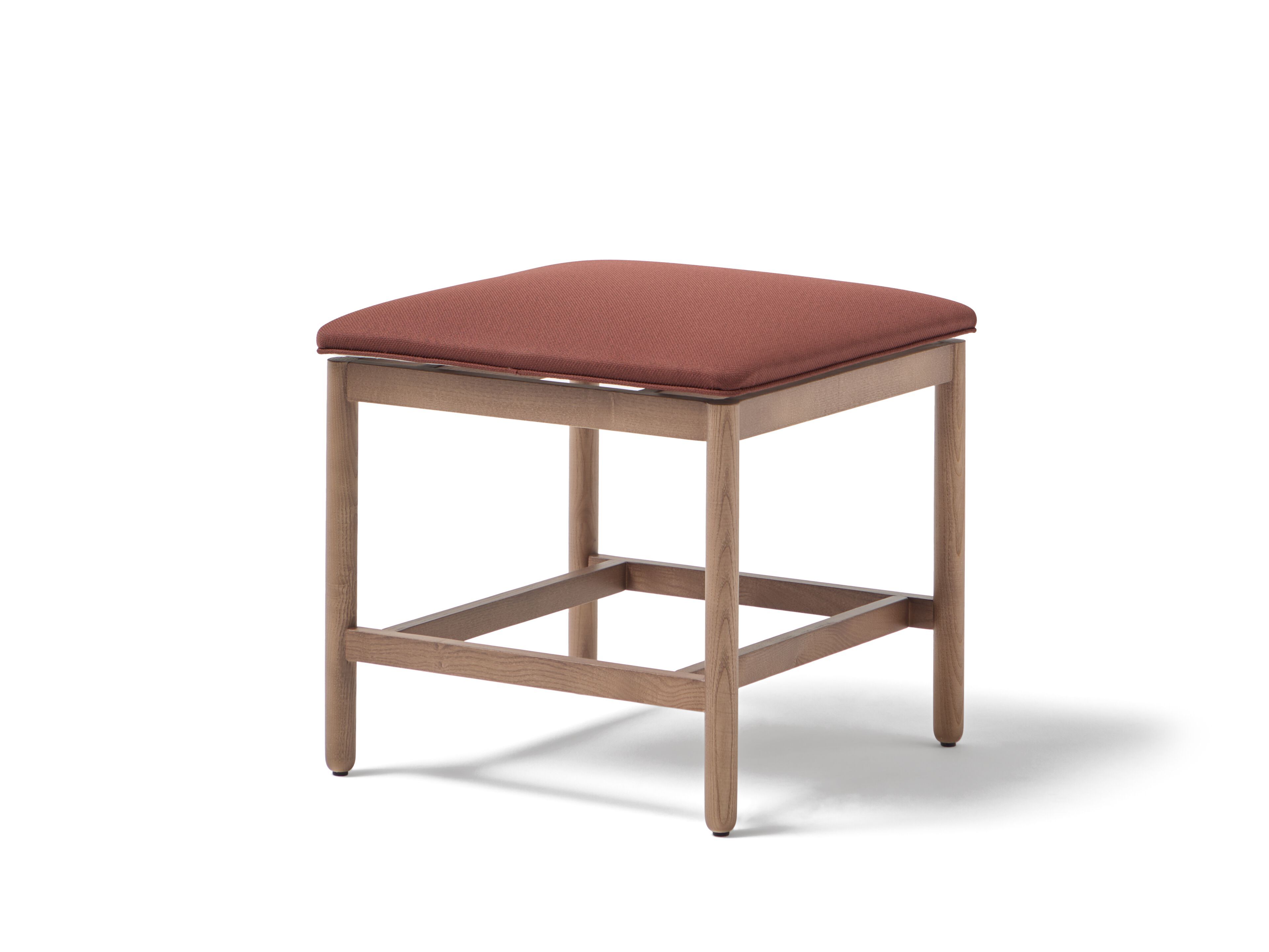 Тканевый мягкий стул с подставкой для ног Blasco&Vila Rem ARCH-00051183