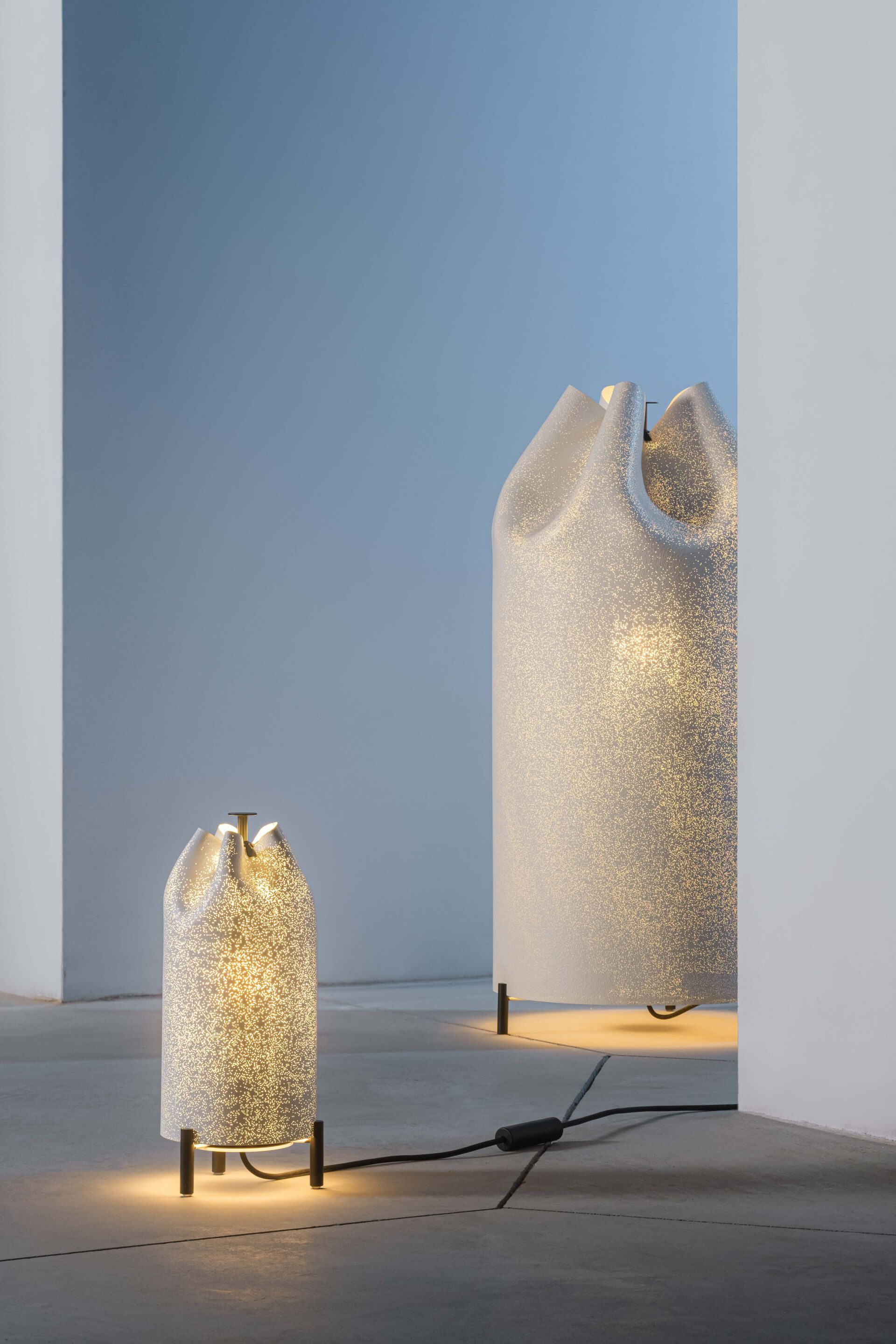 Светодиодная настольная лампа из нержавеющей стали A-Emotional Light Agasallo ARCH-00092135 - Вид №3