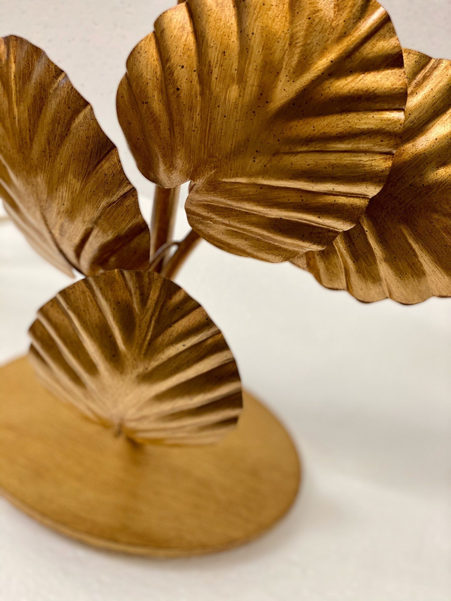 Металлическая настольная лампа Abrissi Лилия ARCH-00001113