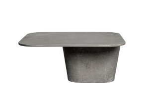 Светлый бетонный квадратный стол