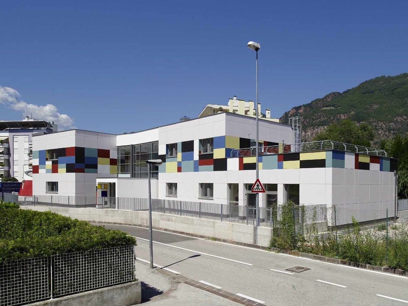 Фасадные и кровельные панели из армированного волокном бетона SWISSPEARL Swisspearl® ARCH-00046860 - Вид №19