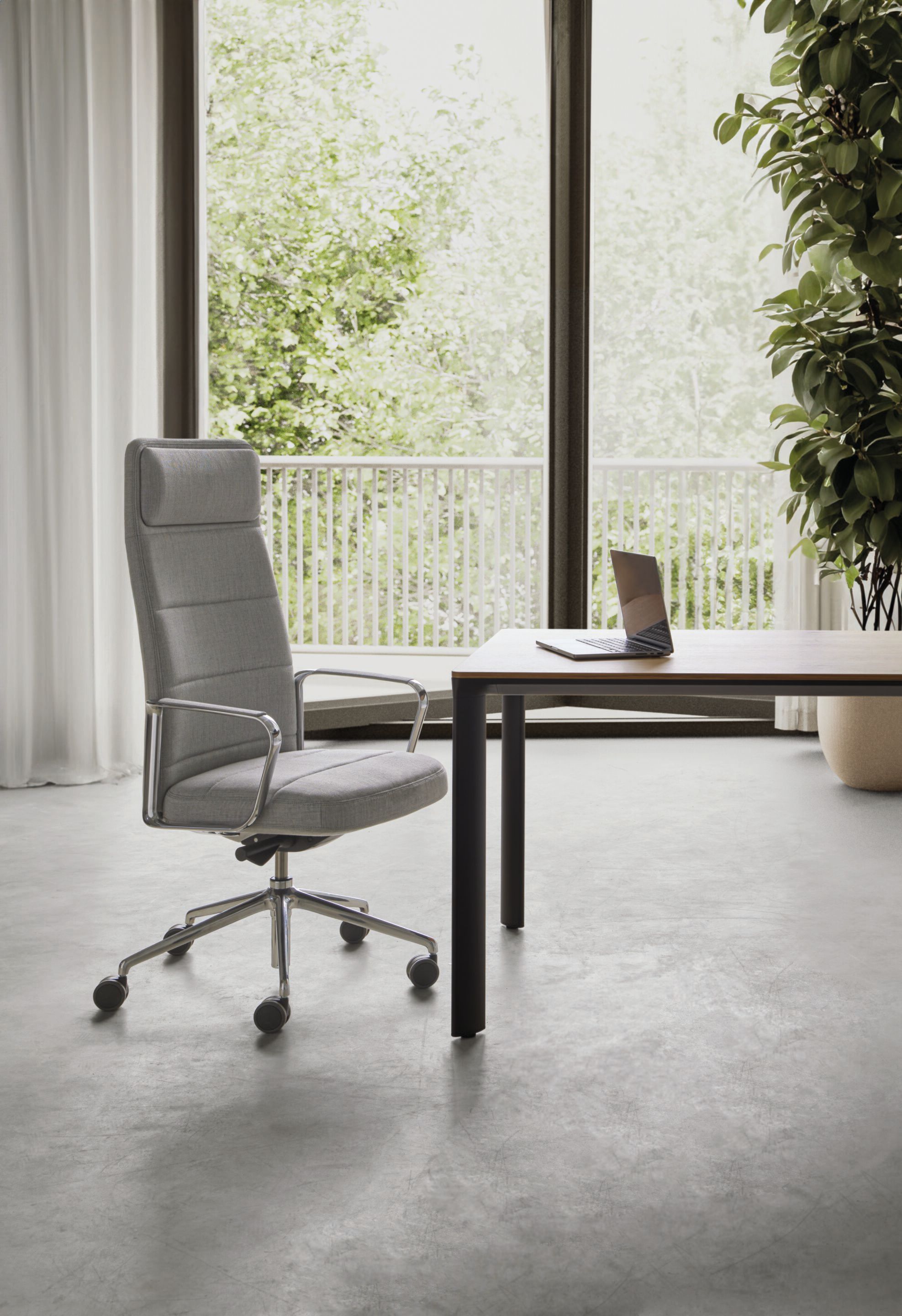 5-спицевое кожаное вращающееся офисное кресло с высокой спинкой INCLASS ZenPro ARCH-00095162 - Вид №5