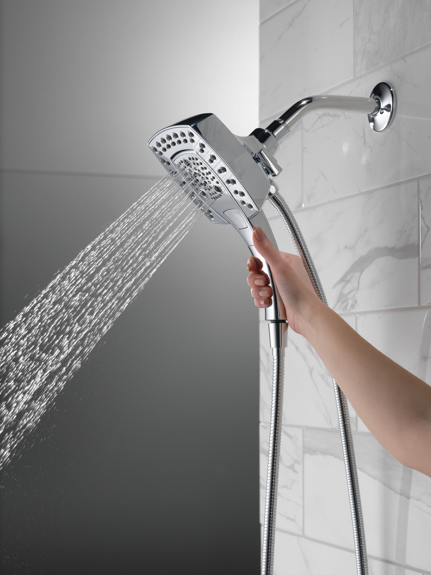 58474-25 H2Okinetic® In2ition® Душ два в одном с 5 настройками Delta Faucet Universal Showering Хром  - Вид №1