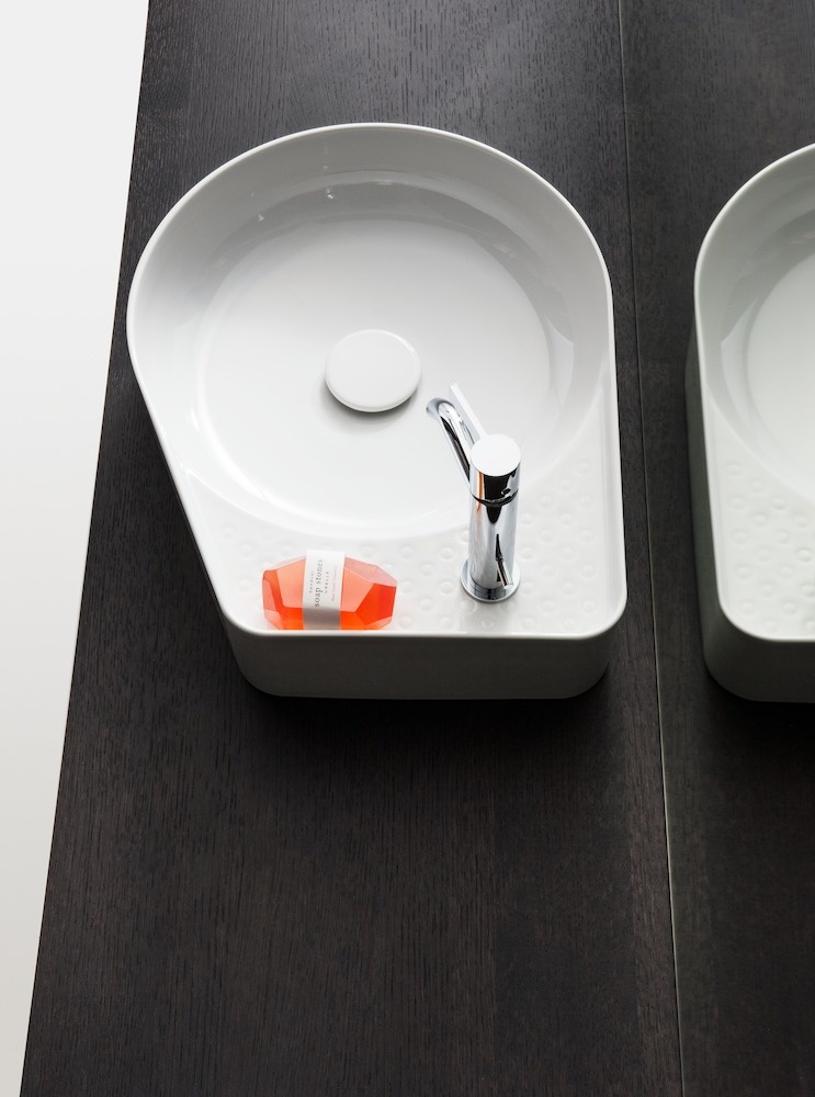 H8122814001091 Раковина-чаша, с полочкой и местом для смесителя LAUFEN PRO - Вид №6