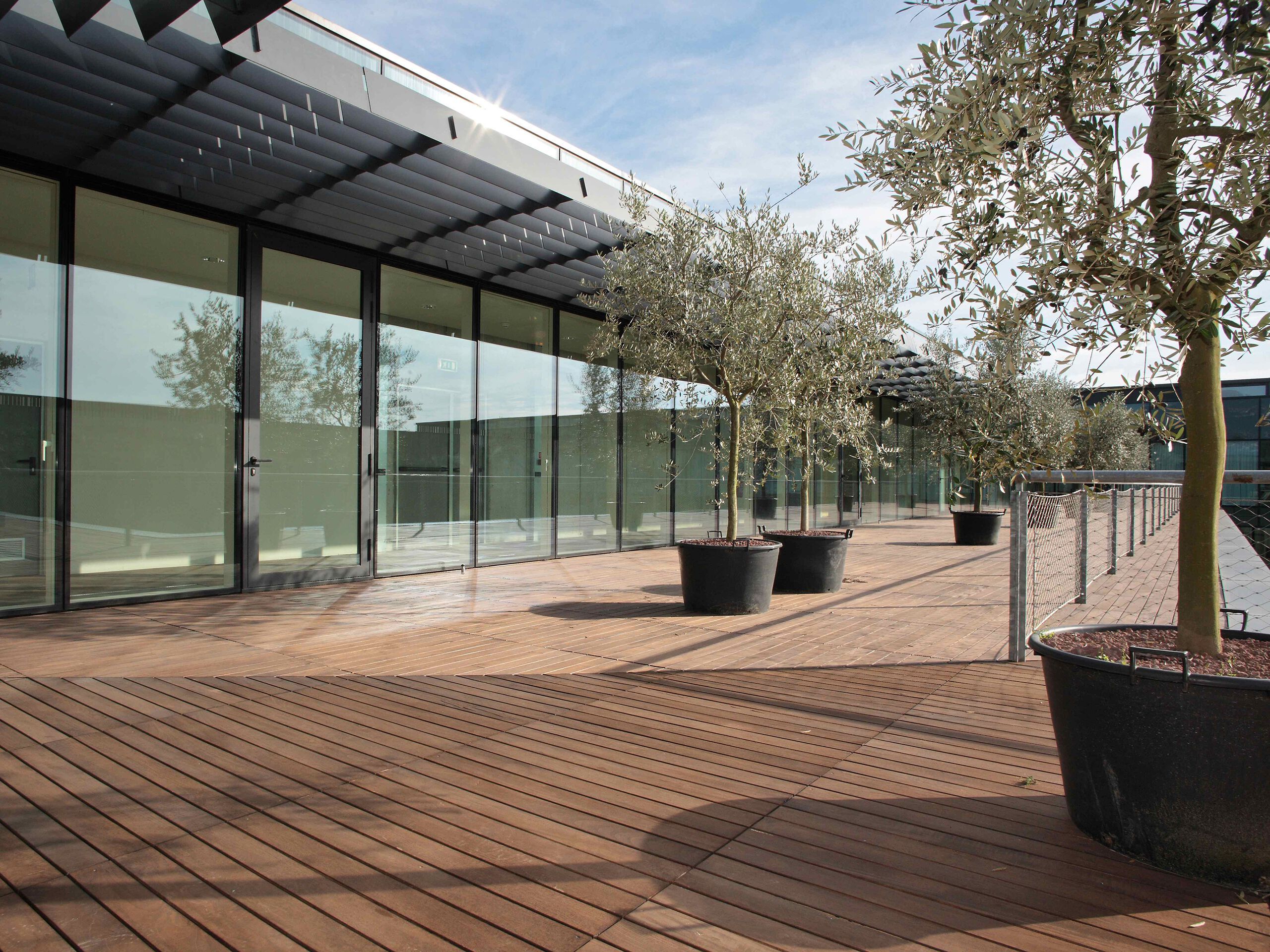 Открытый биосовместимый деревянный пол Fiemme Tremila TEAK ASIA ARCH-00072817 - Вид №1