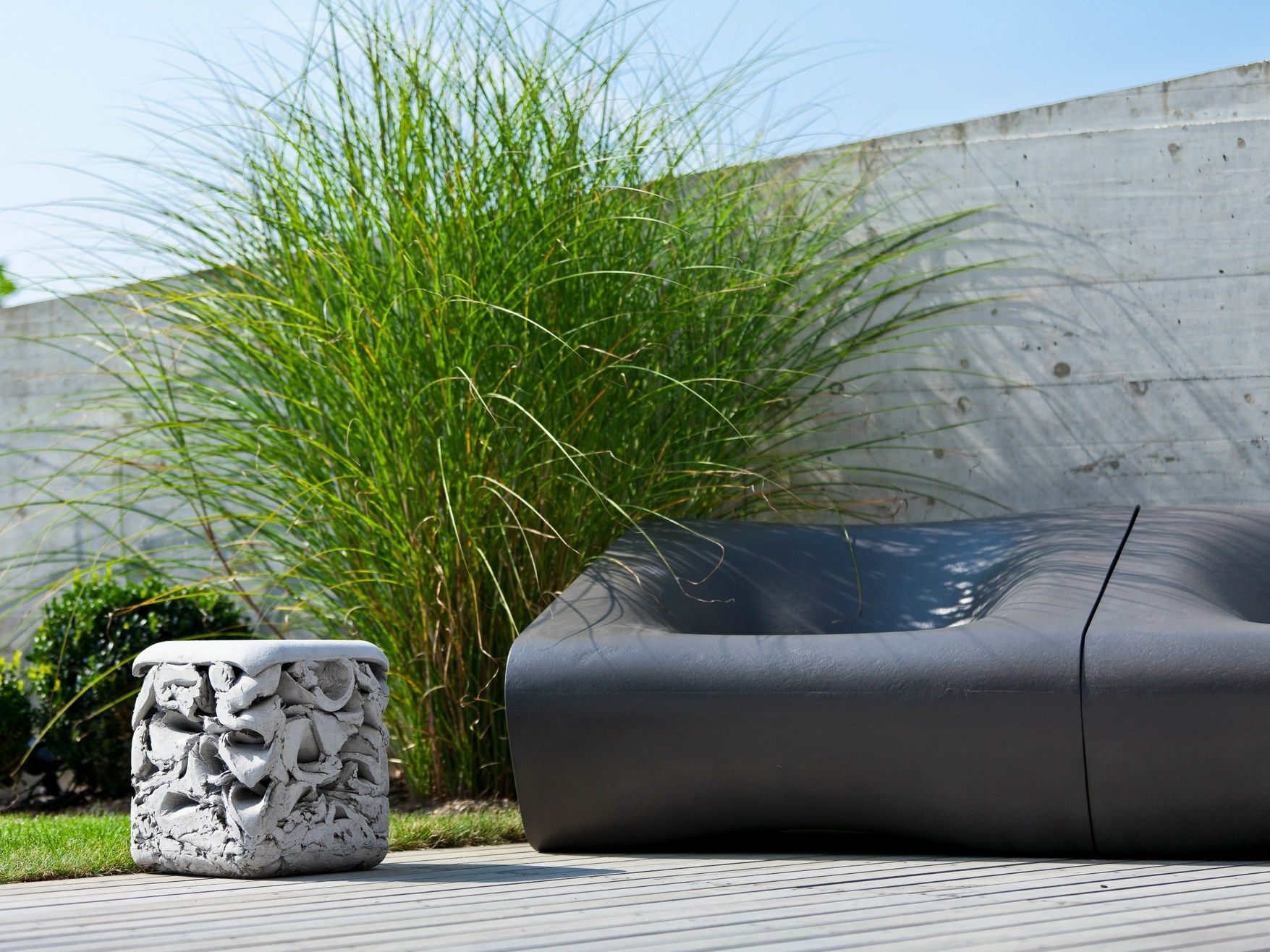 Бетонный низкий садовый стул SWISSPEARL дизайн ARCH-00084434 - Вид №9