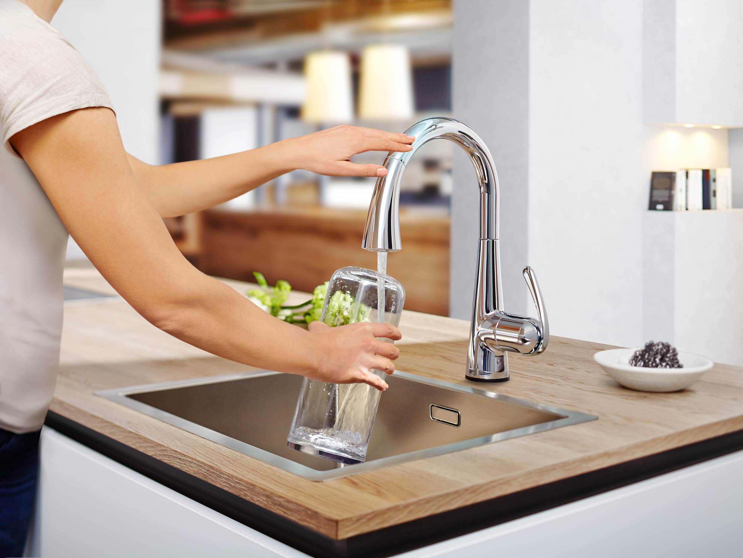 30219000 Смеситель сенсорный для кухни Grohe Zedra хром - Вид №1