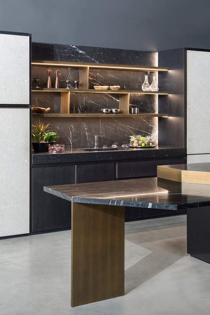 TM Italia Cucine Кухня с островом и колоннами sun-id-1415755 - Вид №3