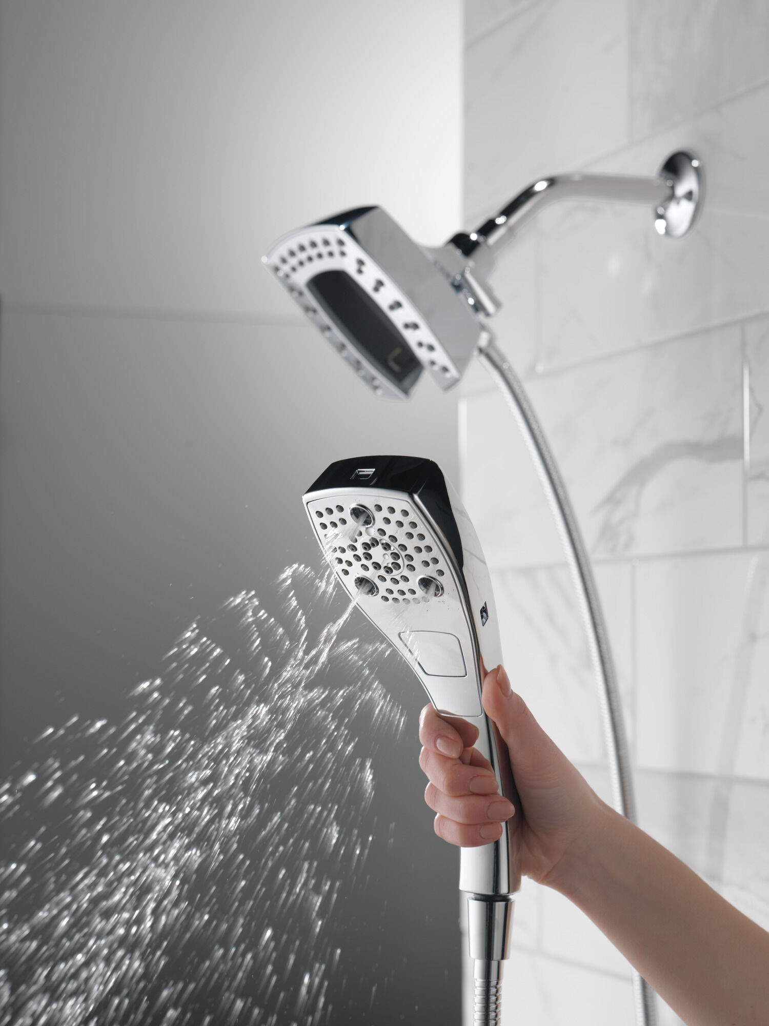 58474-25 H2Okinetic® In2ition® Душ два в одном с 5 настройками Delta Faucet Universal Showering Хром  - Вид №4