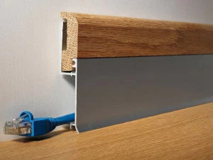 PROFILITEC Плинтус алюминиевый Battiscopa