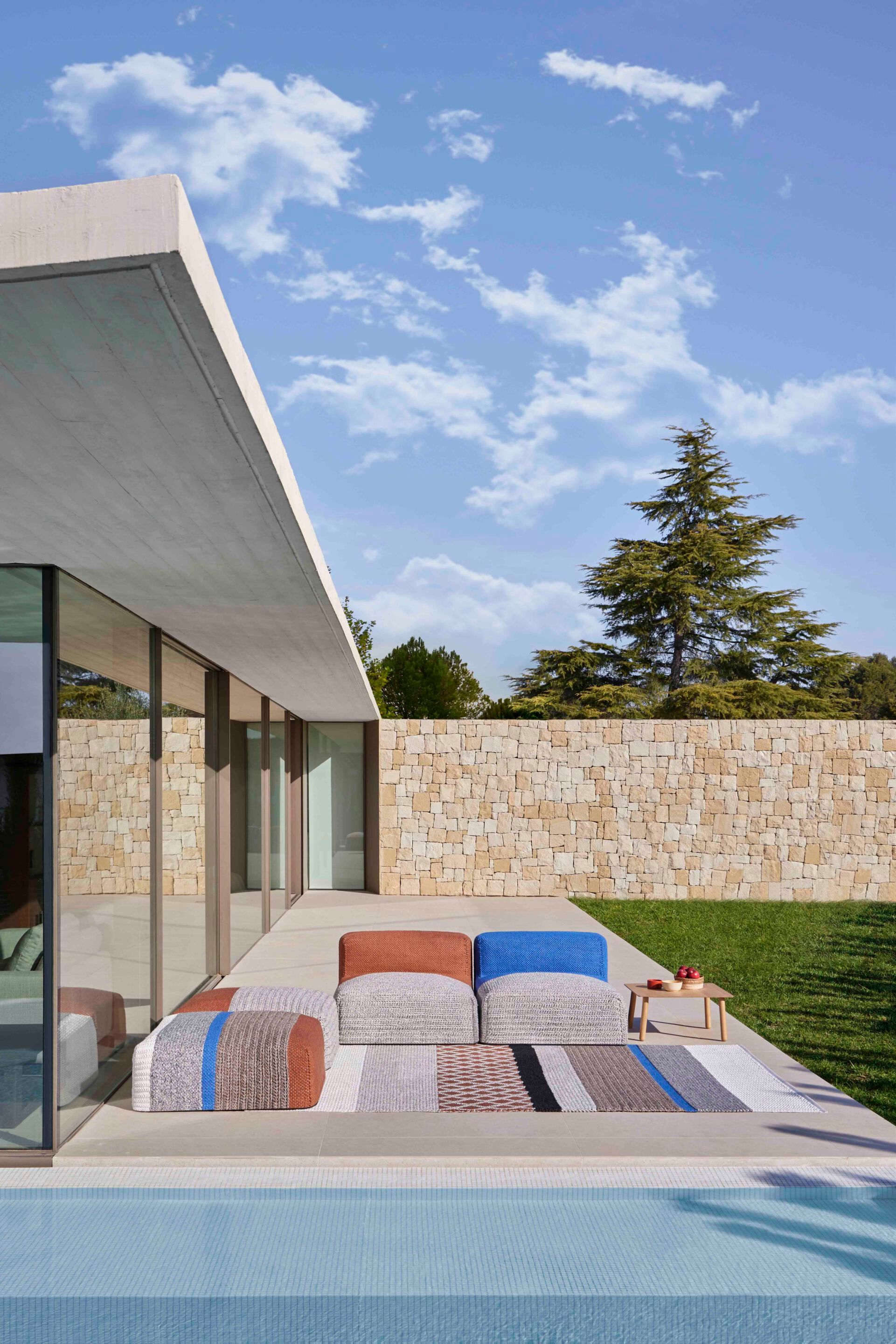 Переработанный ПЭТ квадратный садовый пуфик GAN Mangas Outdoor ARCH-00036754 - Вид №5