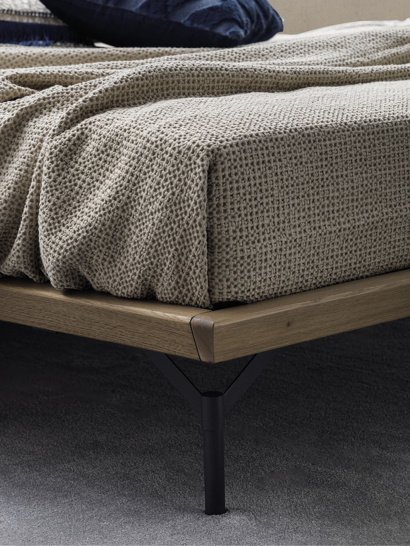 Двуспальная кровать с мягким изголовьем Devina Nais LEAF ARCH-00067826 - Вид №7