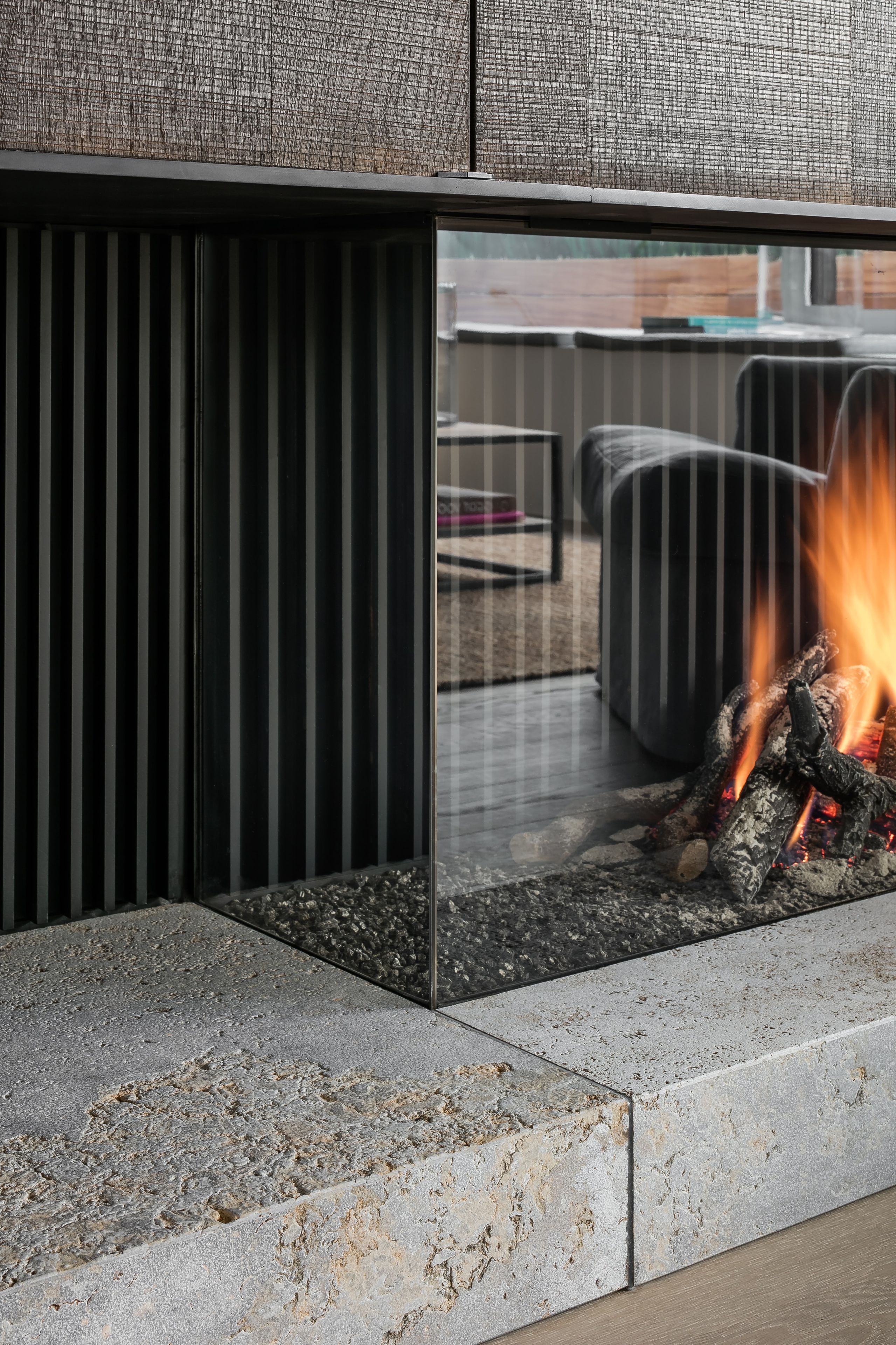 Газовый тройной фасадный камин Metalfire ARCH-00100815