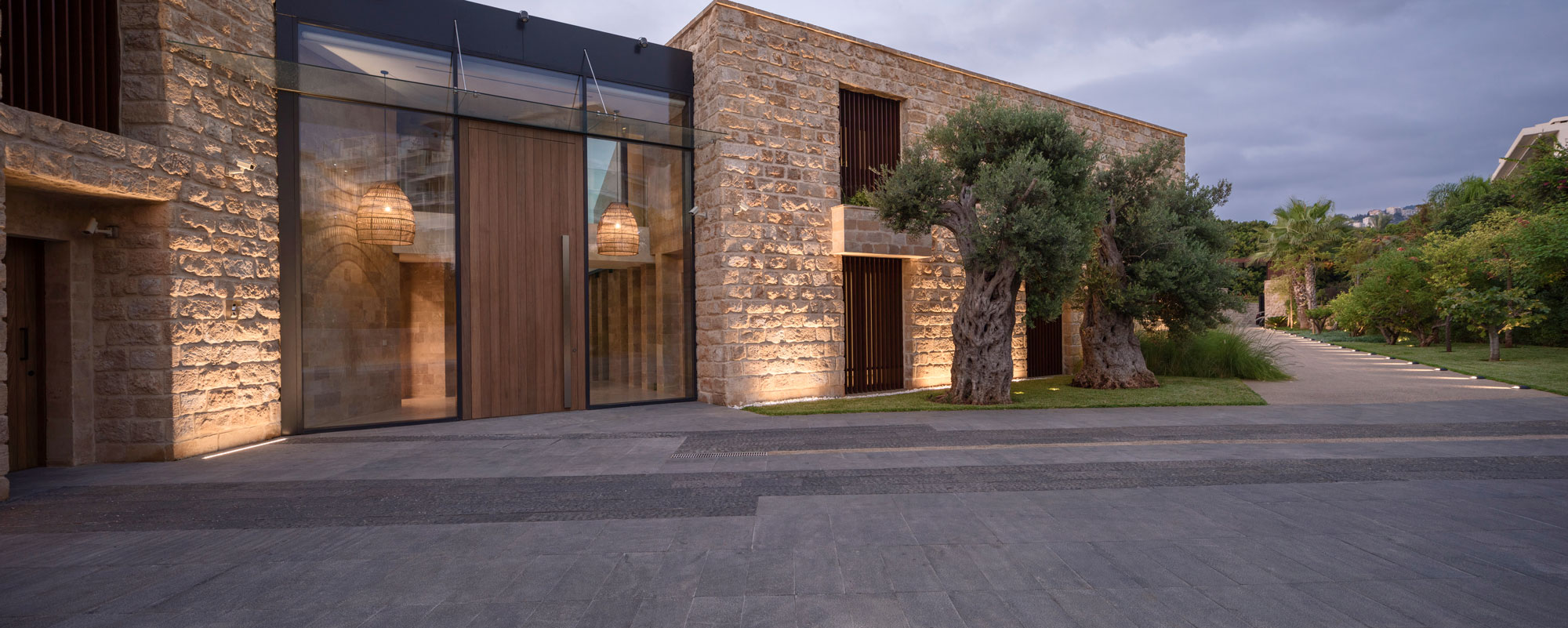 8398608 Встраиваемый в пешеходный пол Platek MINI CORNICHE Incasso   MINI CORNICHE 1200 mm - 32 LED RGBW 47°  - Вид №4