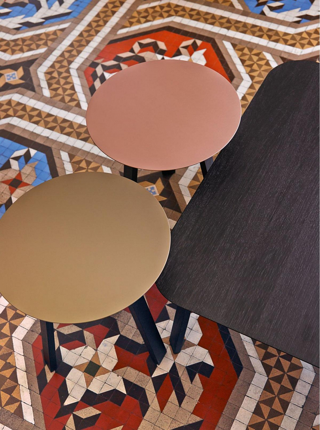 075639 Круглый журнальный столик Punt Mobles Stockholm Santreyd - Вид №5