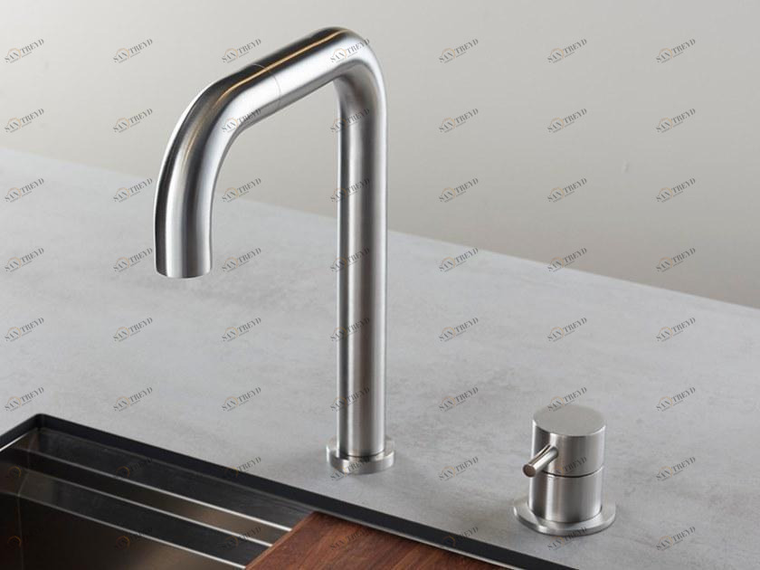 MINA Смеситель для кухни на два отверстия с вытяжным душем  96125 