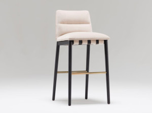 Барный стул из ткани и ясеня со спинкой