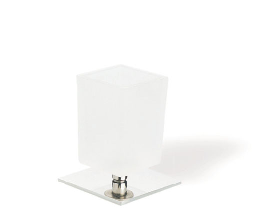 Q10AP08) Stil Haus Quid, настольный стеклянный стакан на ножке, цвет хром