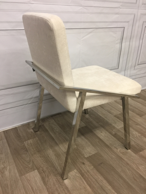 Стул белый с металлическими ножками, хром Reynolds от Eichholtz EICHHOLTZ EICHHOLTZ 060749 Черный  - Вид №2