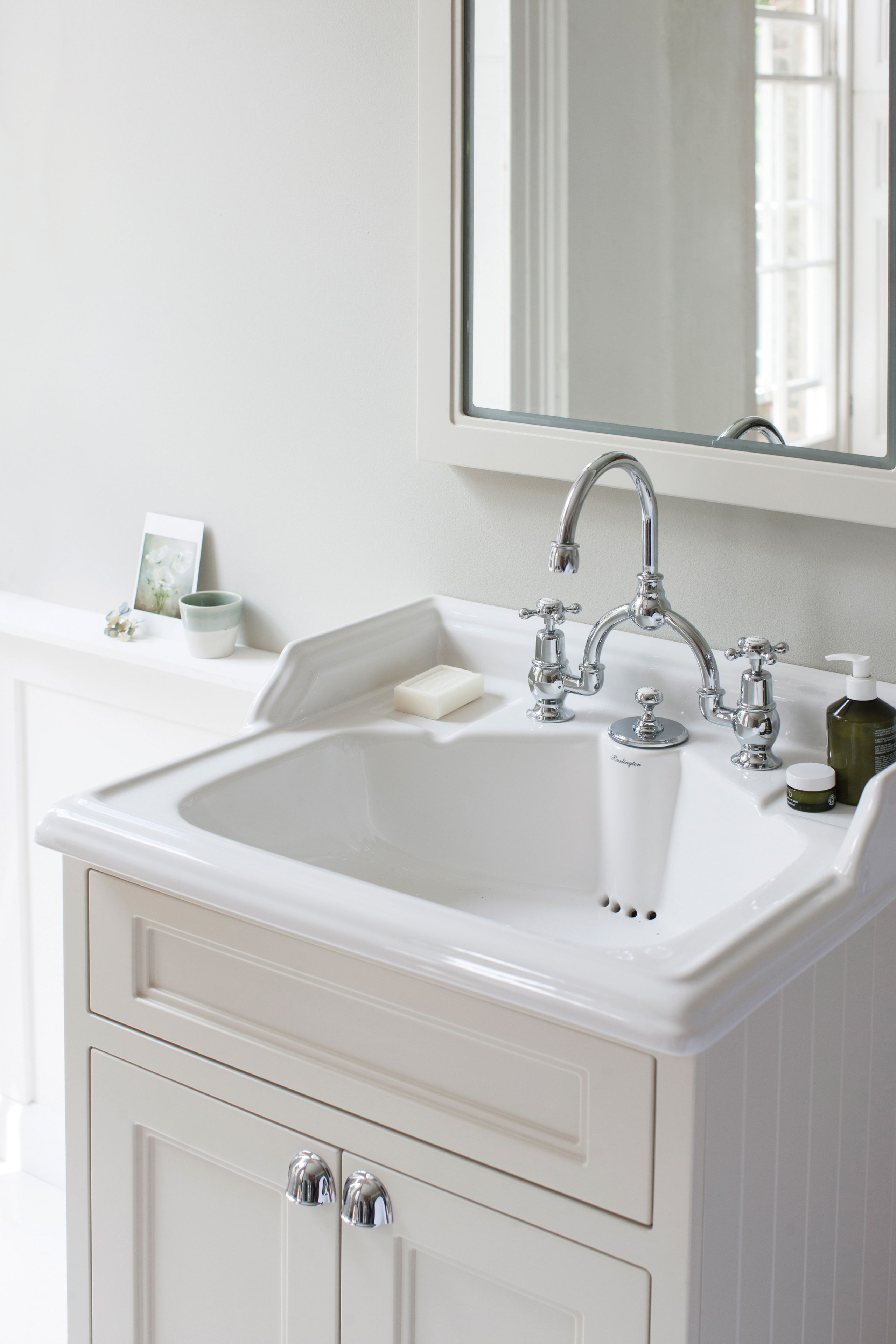 Деревянный напольный умывальник с дверцами Burlington Классическая ARCH-00022690 - Вид №11