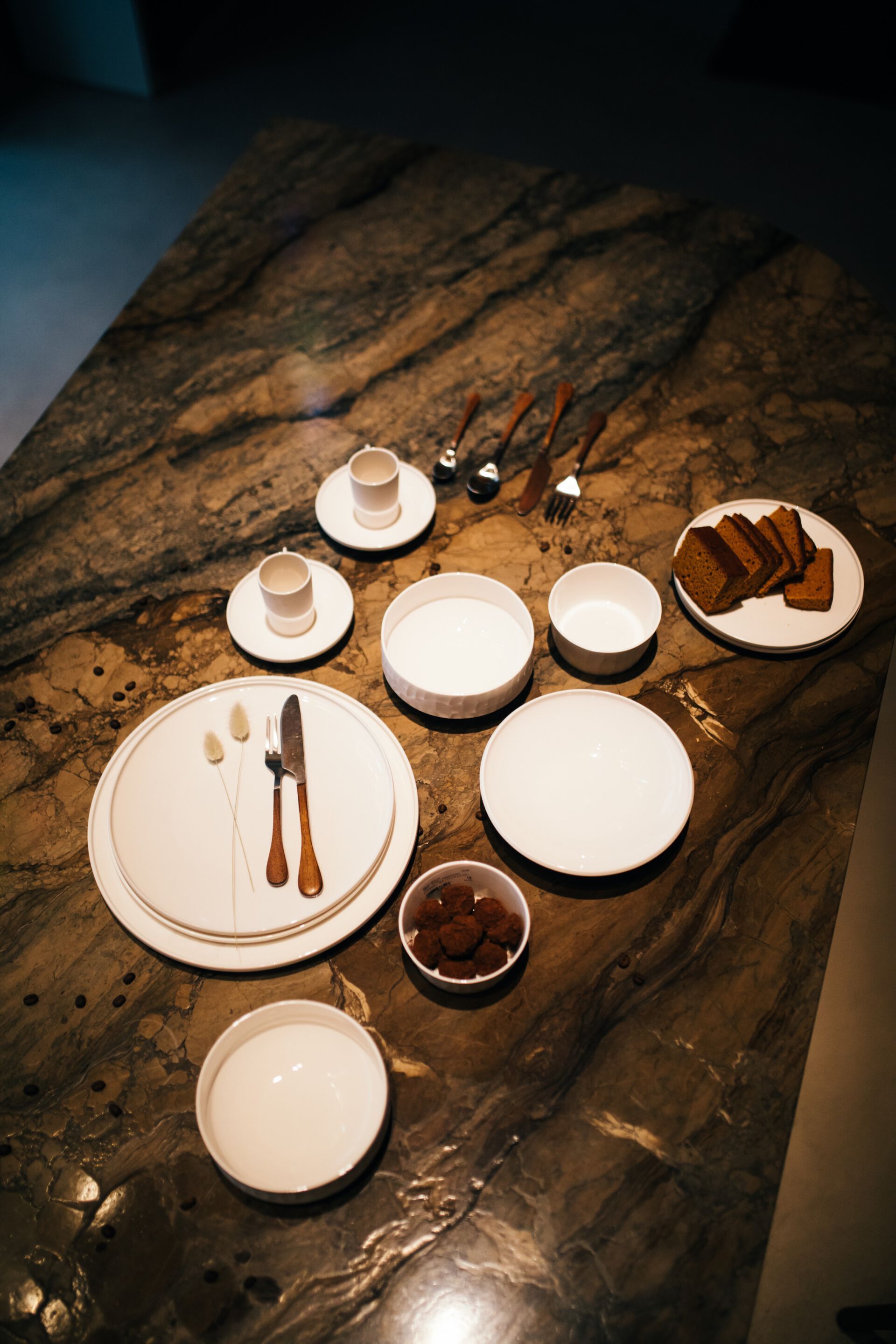 Магниевый фарфор плоская круглая сервировочная тарелка POMAX легкий ARCH-00085552 - Вид №3