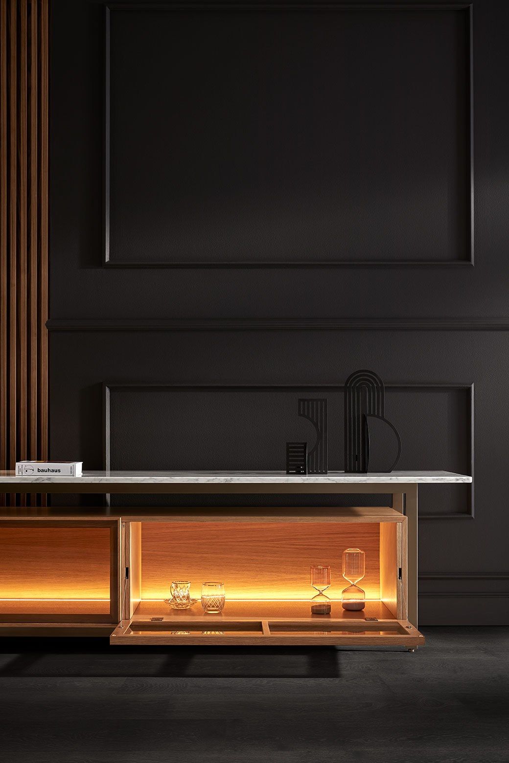 Шкаф из дерева и стекла с откидными дверями Punt Чикаго ARCH-00074008 - Вид №22