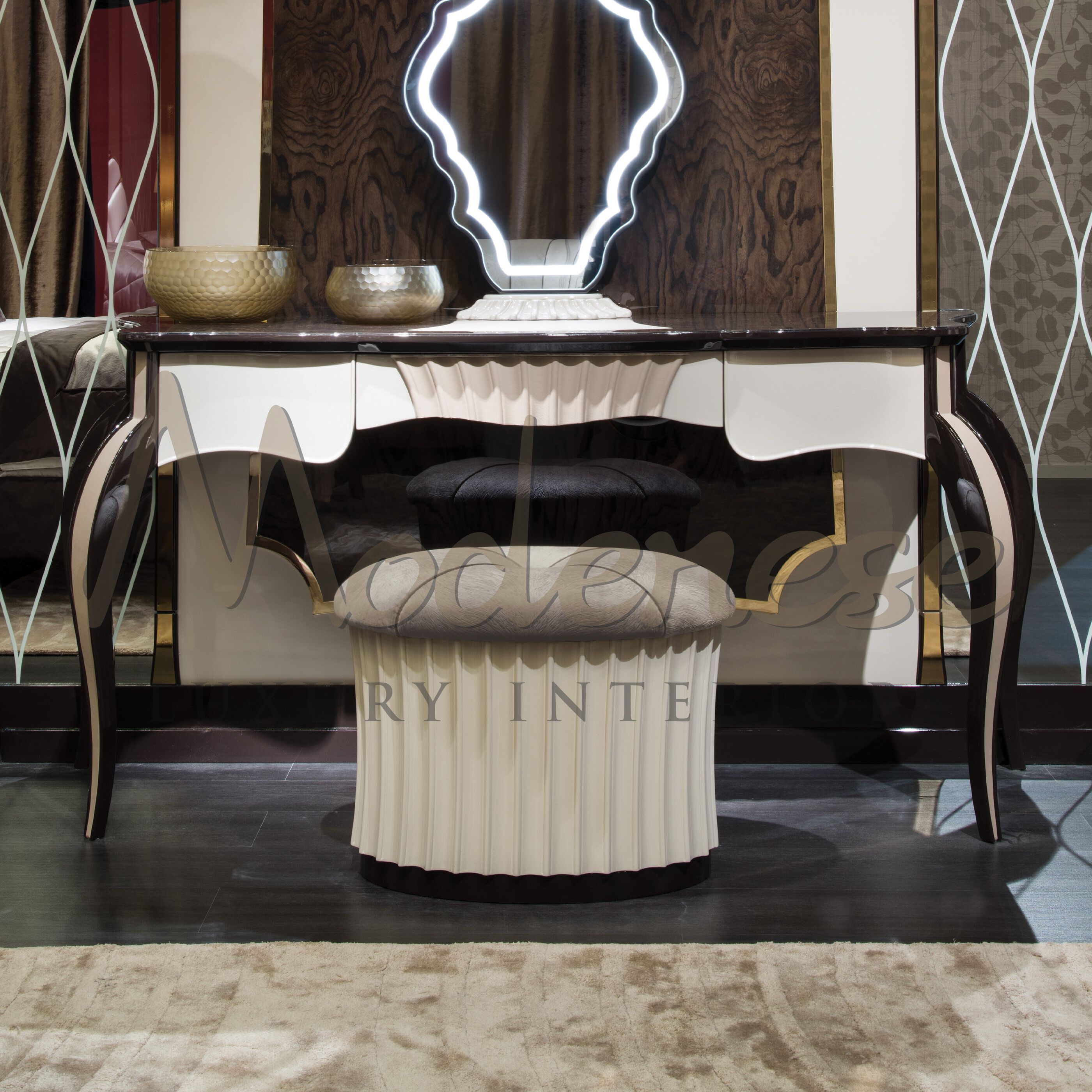 Круглый кожаный пуф Modenese Luxury Interiors ELEGANT CHARM ARCH-00131494 - Вид №3