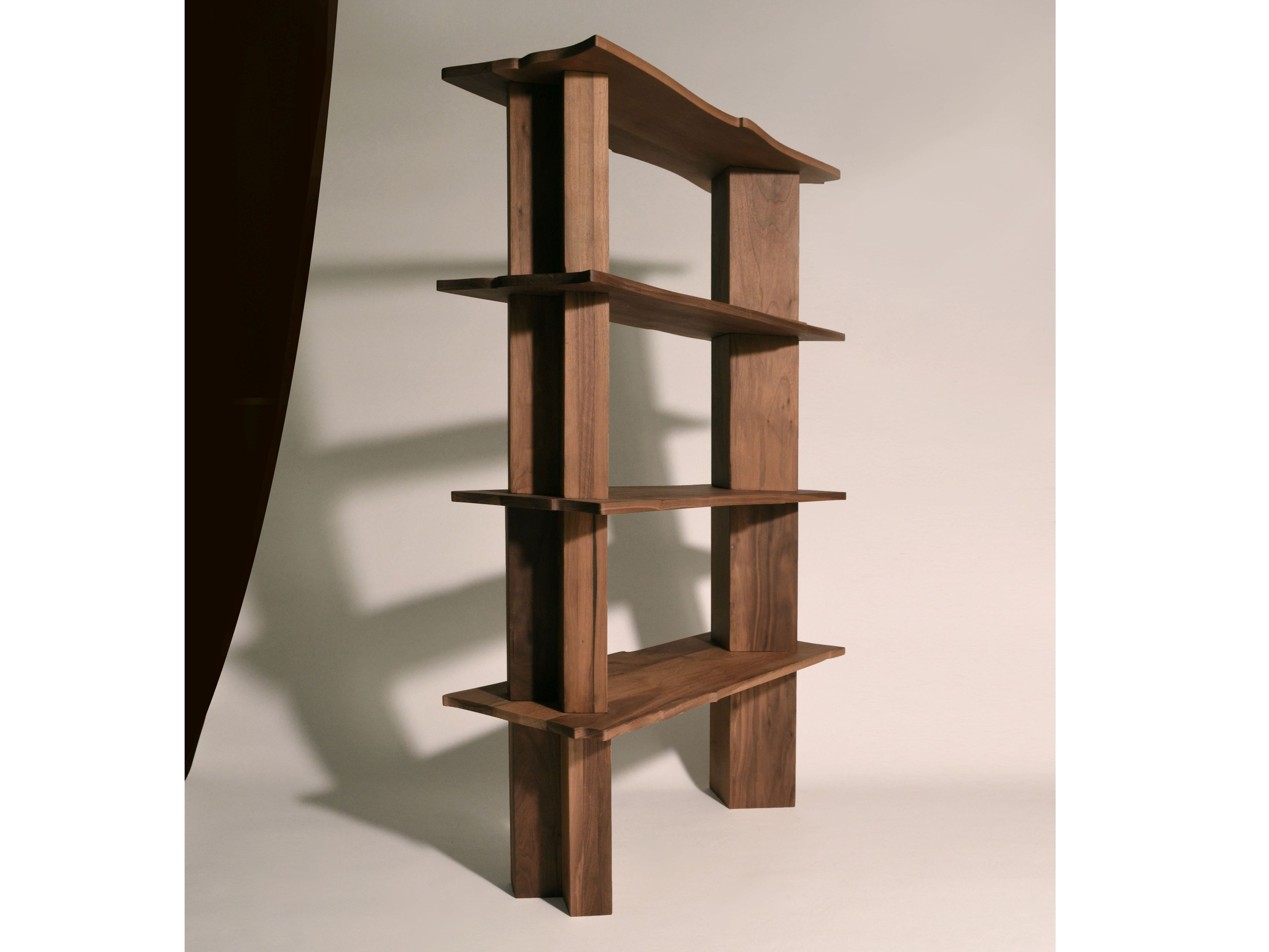 Двухсторонний книжный шкаф из массива дерева Movimento Gallery Daniel Nikolovski ARCH-00058618 - Вид №5