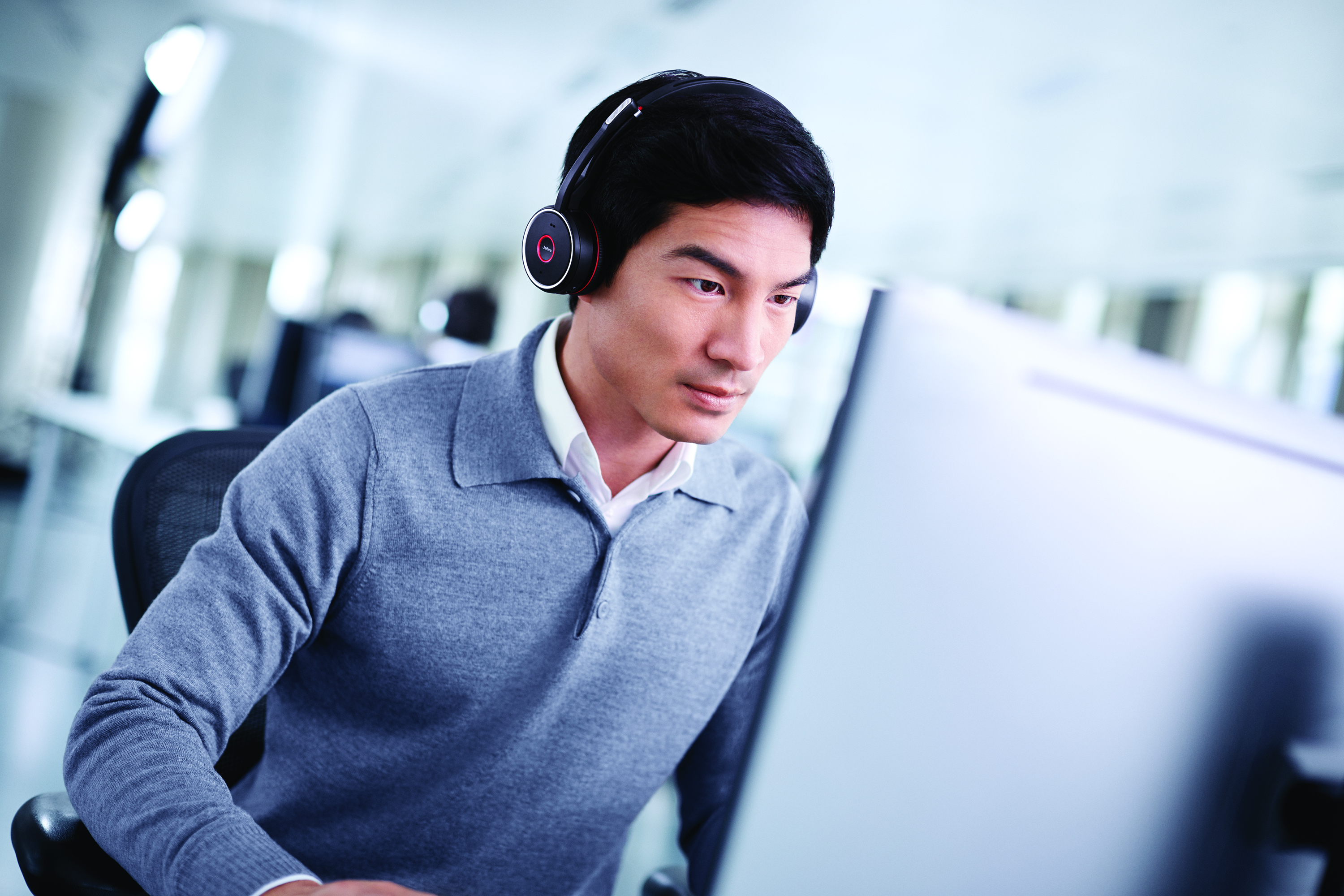 7599-832-199 evolve 75 stereo ms, charging stand & link 370 Jabra Santreyd  - Вид №23