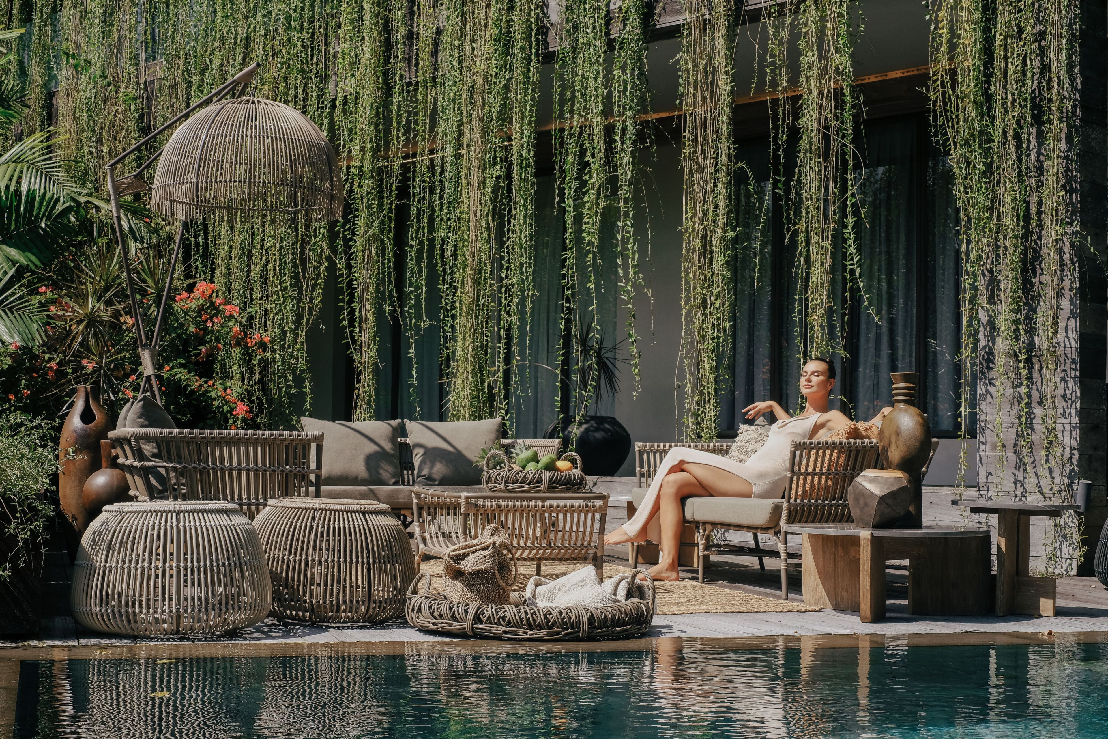 Низкий стол из тикового дерева с мраморной столешницей cbdesign стела ARCH-00084922 - Вид №4