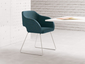 Стул для салазок из ткани с подлокотниками для залов ожидания