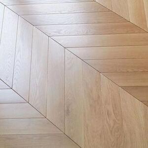 Паркет Ёлка GreenLine Дуб Натур (Гладкая) 420х95 мм.