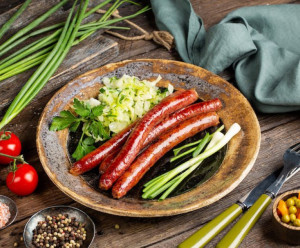 5054 Колбаски для жарки из мяса лося Вкусляндия