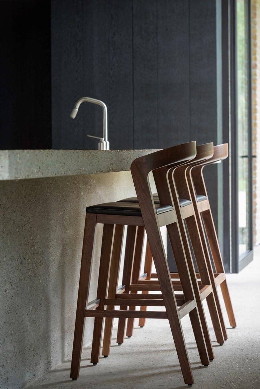 Wildspirit Деревянный табурет со встроенной подушкой и подставкой для ног Play sun-id-1389077 - Вид №10